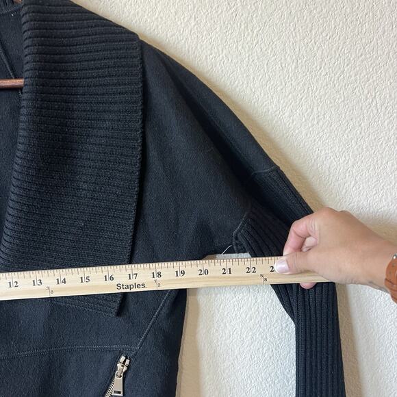 St. John Angora Wool Blend Jacket Sewn By Hand Black Luxe Cozy Elegance Sz P - Picture 8 of 11